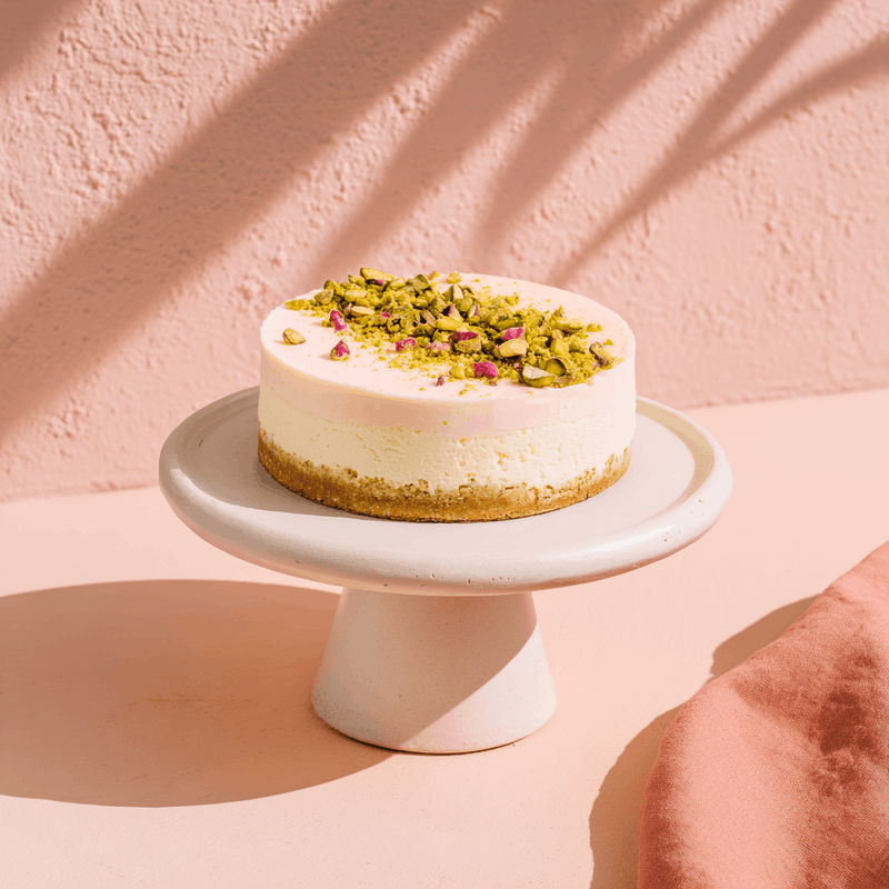 Artisan cake creation